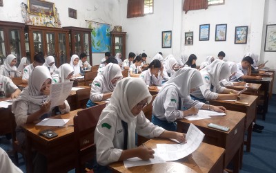 Serius dan Tertib: Ratusan Siswa Kelas XII SMAN 2 Kota Malang Ikuti PSAT 2026